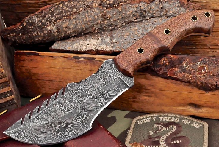 Damascus Steel Tracker Survival Knife Handcrafted Walnut Wood Handle Fixed Blade