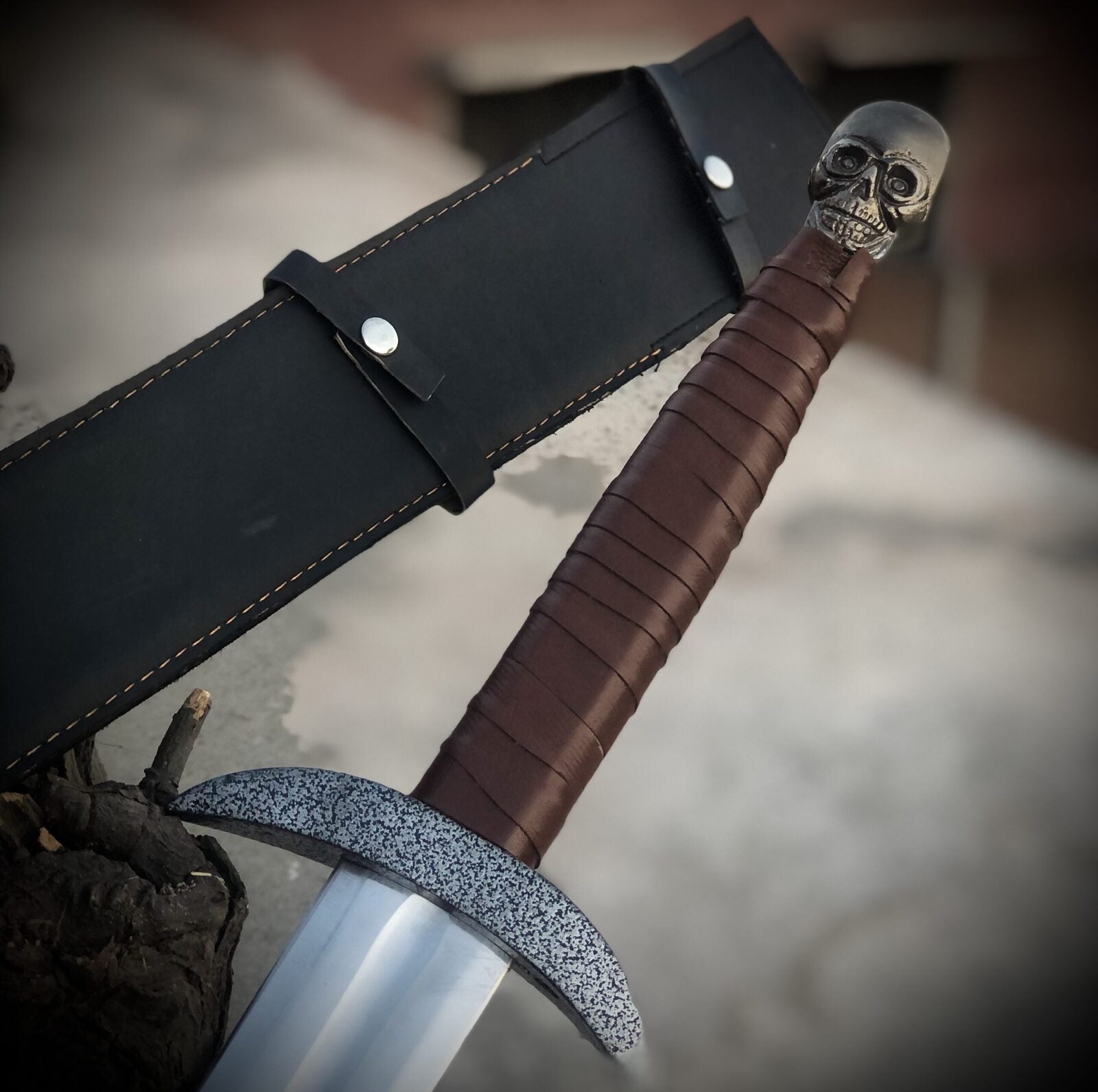 agknives / sword