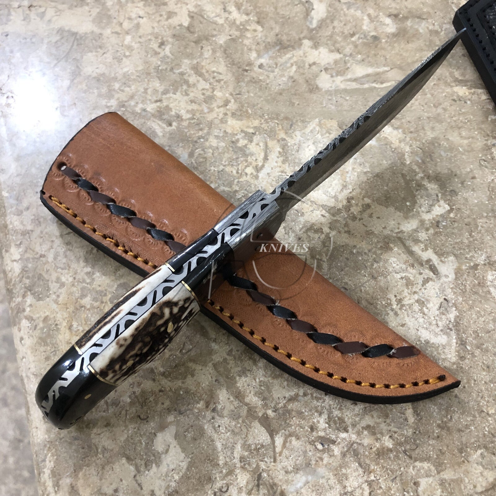 skinning hunting knife