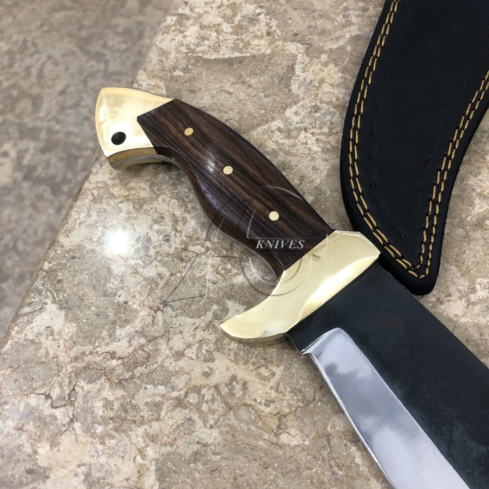 hunting-bowie-knife