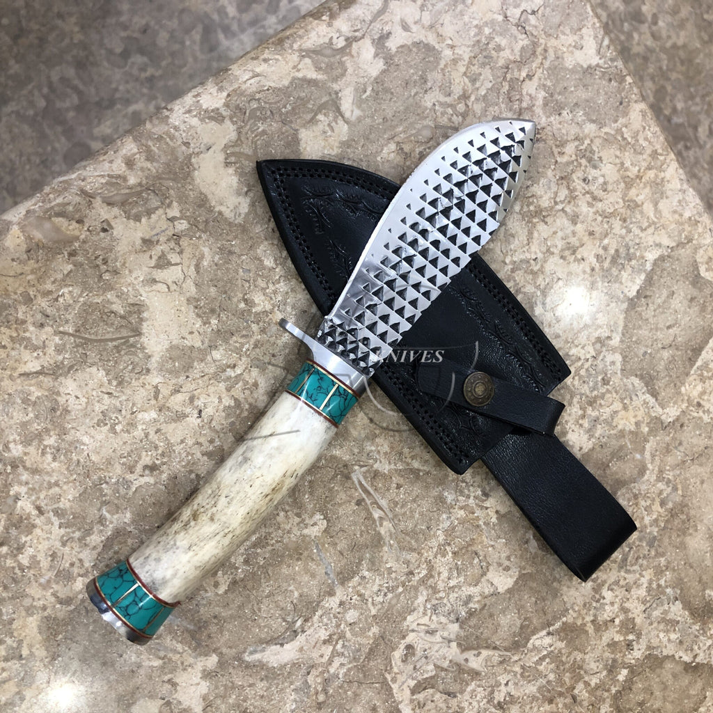 rugged hunting knife