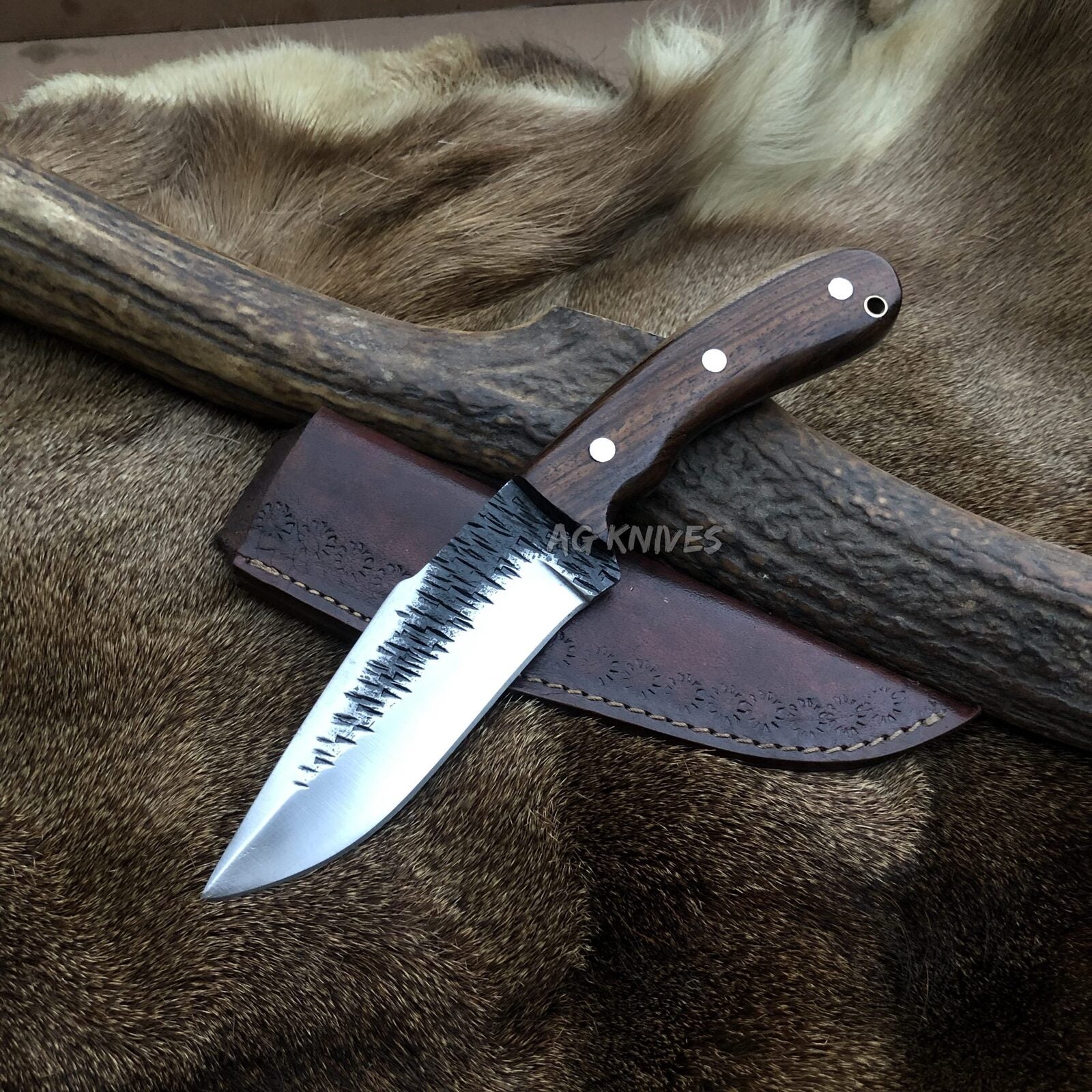 agknives.com/HuntingKnife
