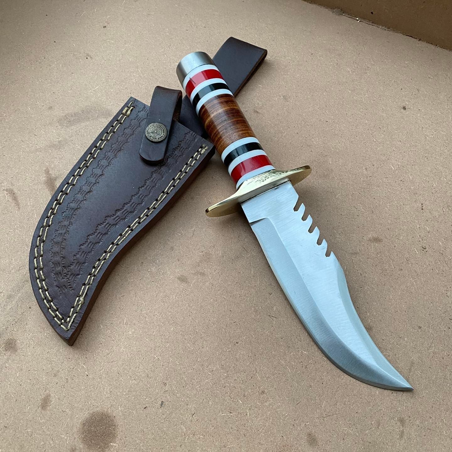 agknives.com/HuntingKnife