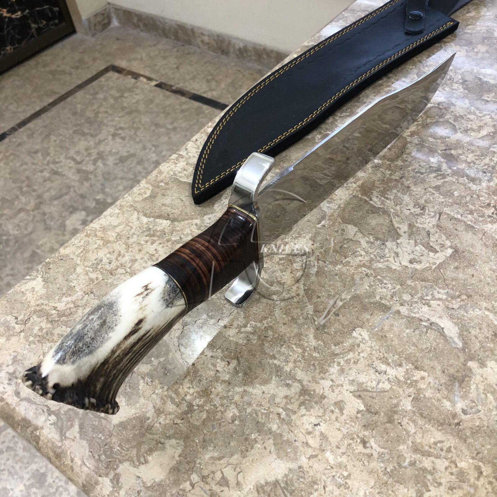 Hunter-bowie-knife