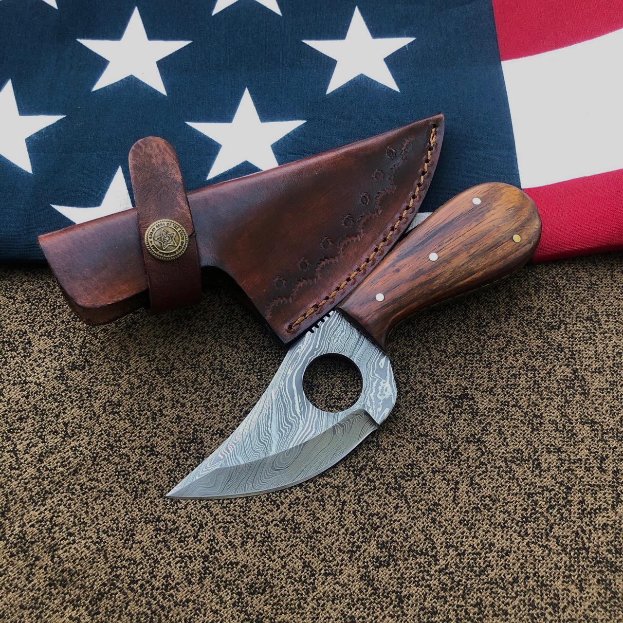 Damascus Steel Skinning Knife Hnadmade Blade Walnut Wood Handle With Cover