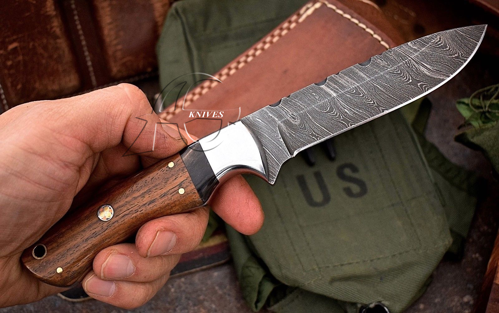 9" Hand Forged Damascus Steel Knife with Wood Handle & Handcrafted Sheath