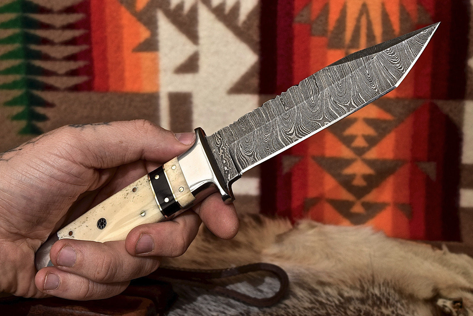 Custom Made Damascus Hand Forged Hunting Saxy Point Blade Knife With Sheath