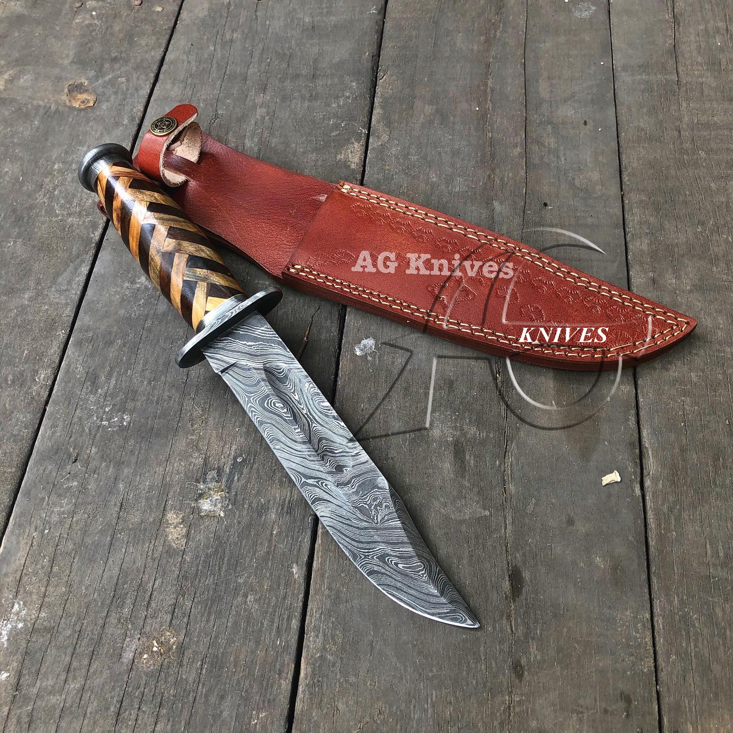 handmade damascus unique knife 