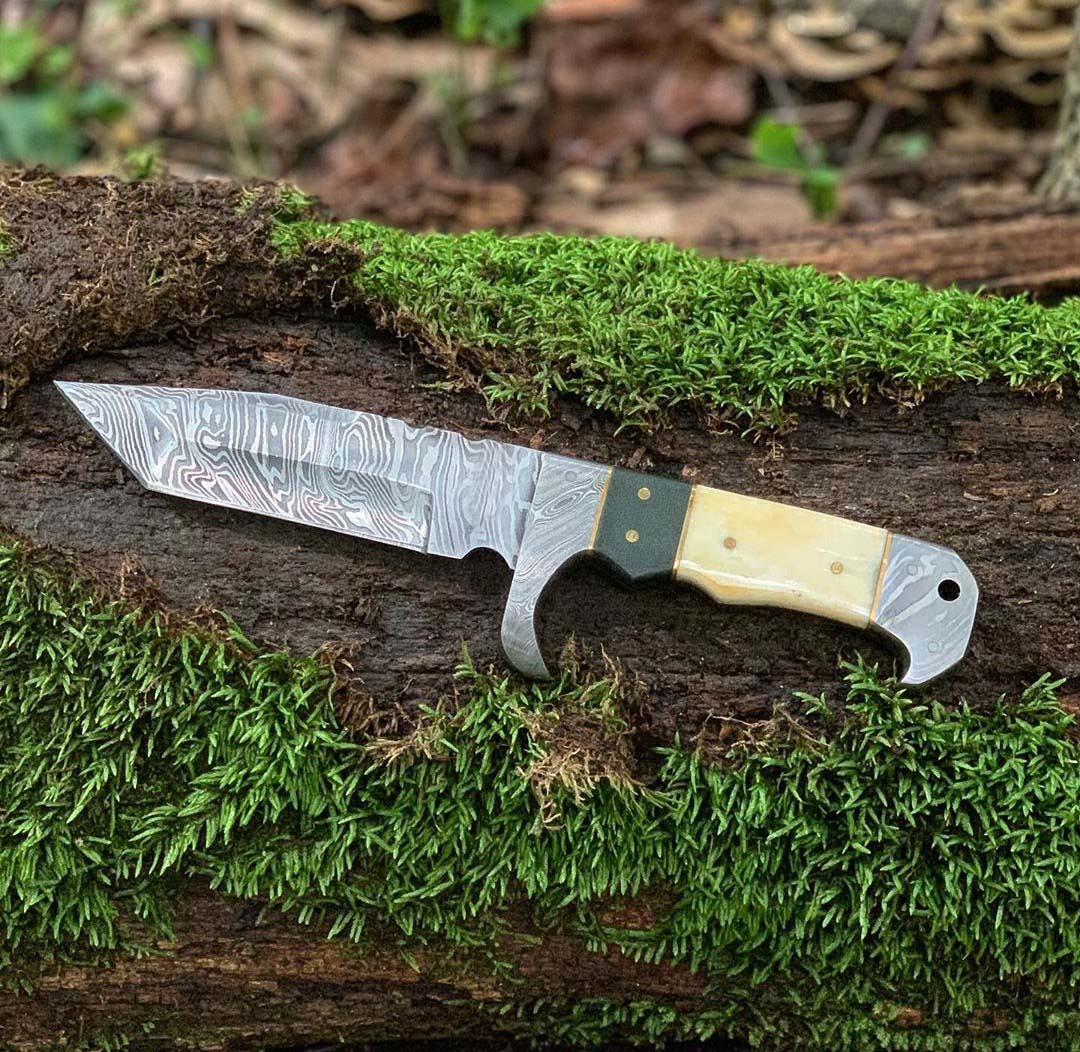 Damascus Steel Hunting Knife Handmade Blade with Camel Bone & G10 Handle Sheath