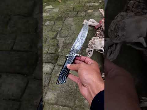Custom Made Damascus Fire Blade Hunting Knife - Leather Sheath